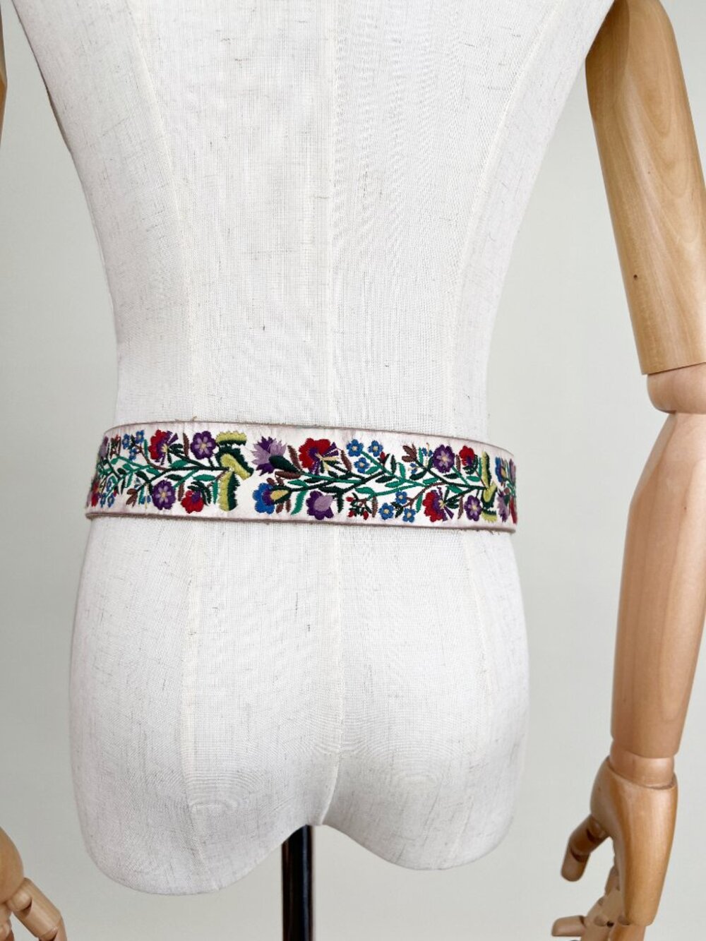 Vintage 90s Y2K Lucky Brand Leather Belt Embroidered Boho Cottagecore Bohemian - Picture 3 of 8